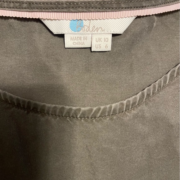 BODEN Curved Seam 3/4 Bell Sleeve Top - Picture 5 of 5